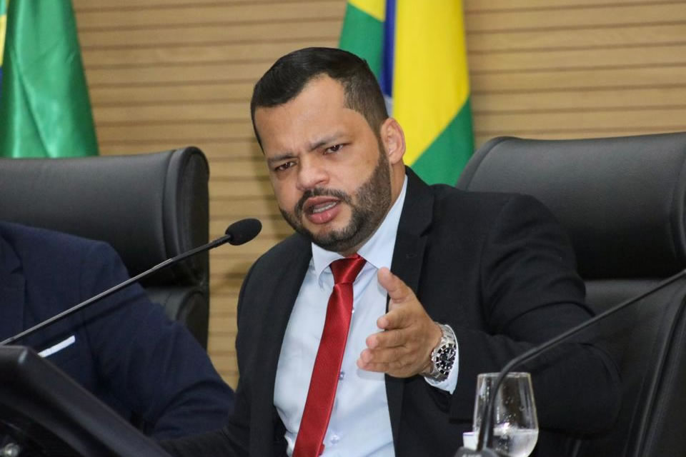 Edevaldo Neves propõe criação da Delegacia Estadual de Combate a Crimes Cibernéticos em Rondônia