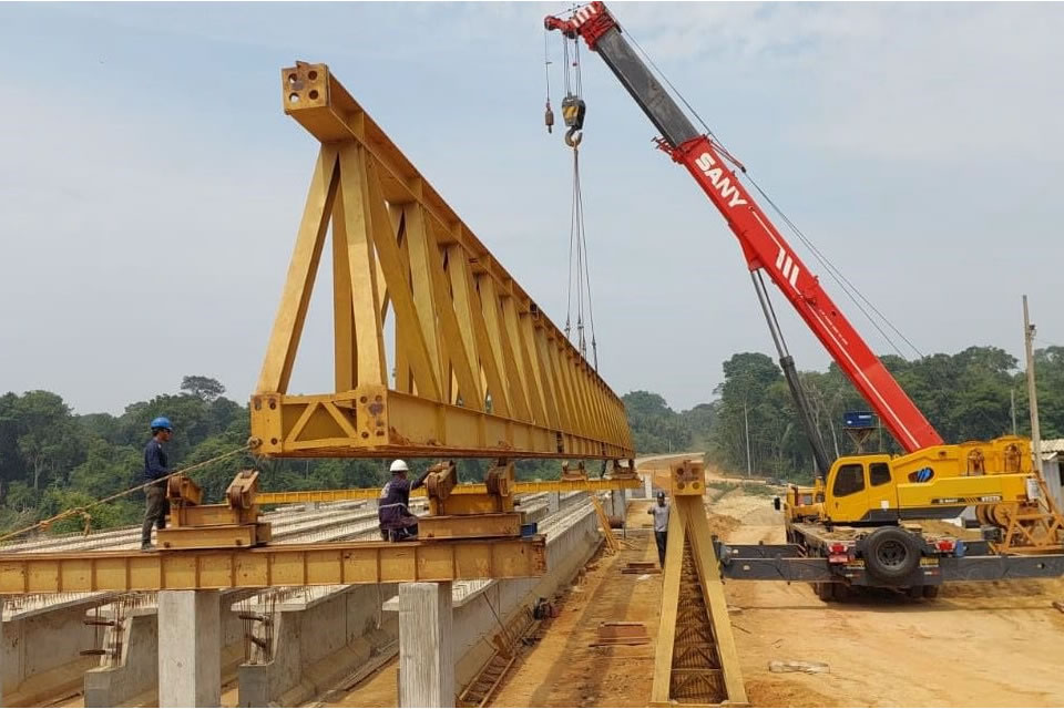 Deputado Alex Redano comemora avanço em obras da ponte sobre o rio Jamari