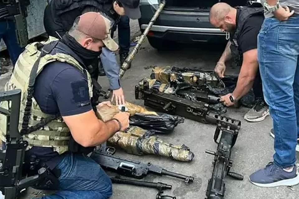 Exército recupera no Rio de Janeiro mais duas metralhadoras furtadas de arsenal em Barueri (SP)