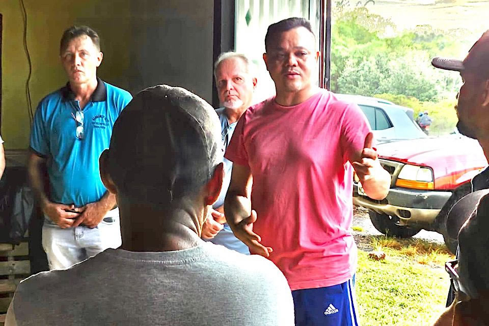 Vereador Isaque Machado visita comunidade ameaçada de despejo na BR-319