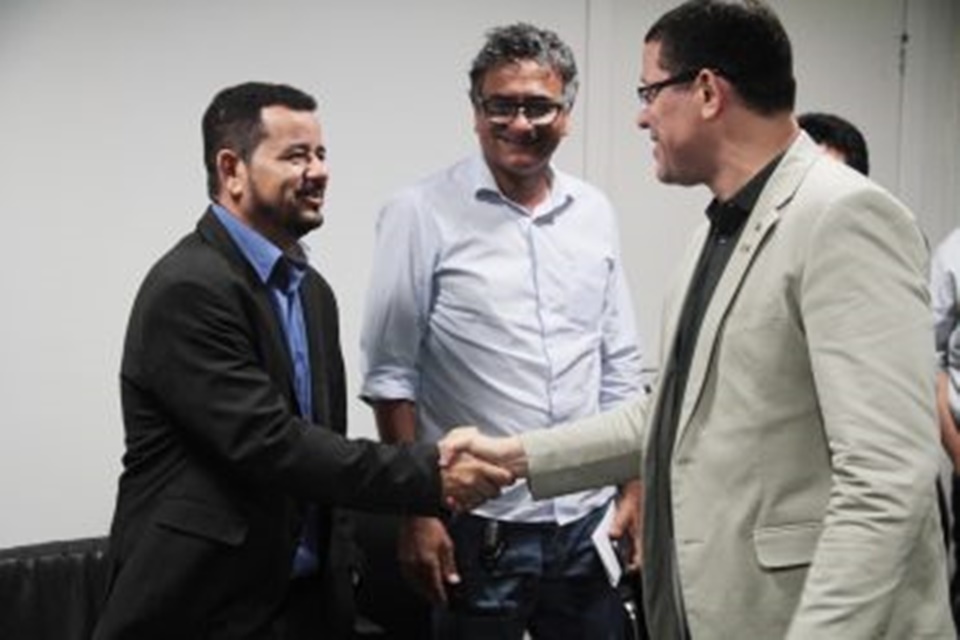 Governador Marcos Rocha discute avanços no agronegócio com representantes da cadeia produtiva de Rondônia