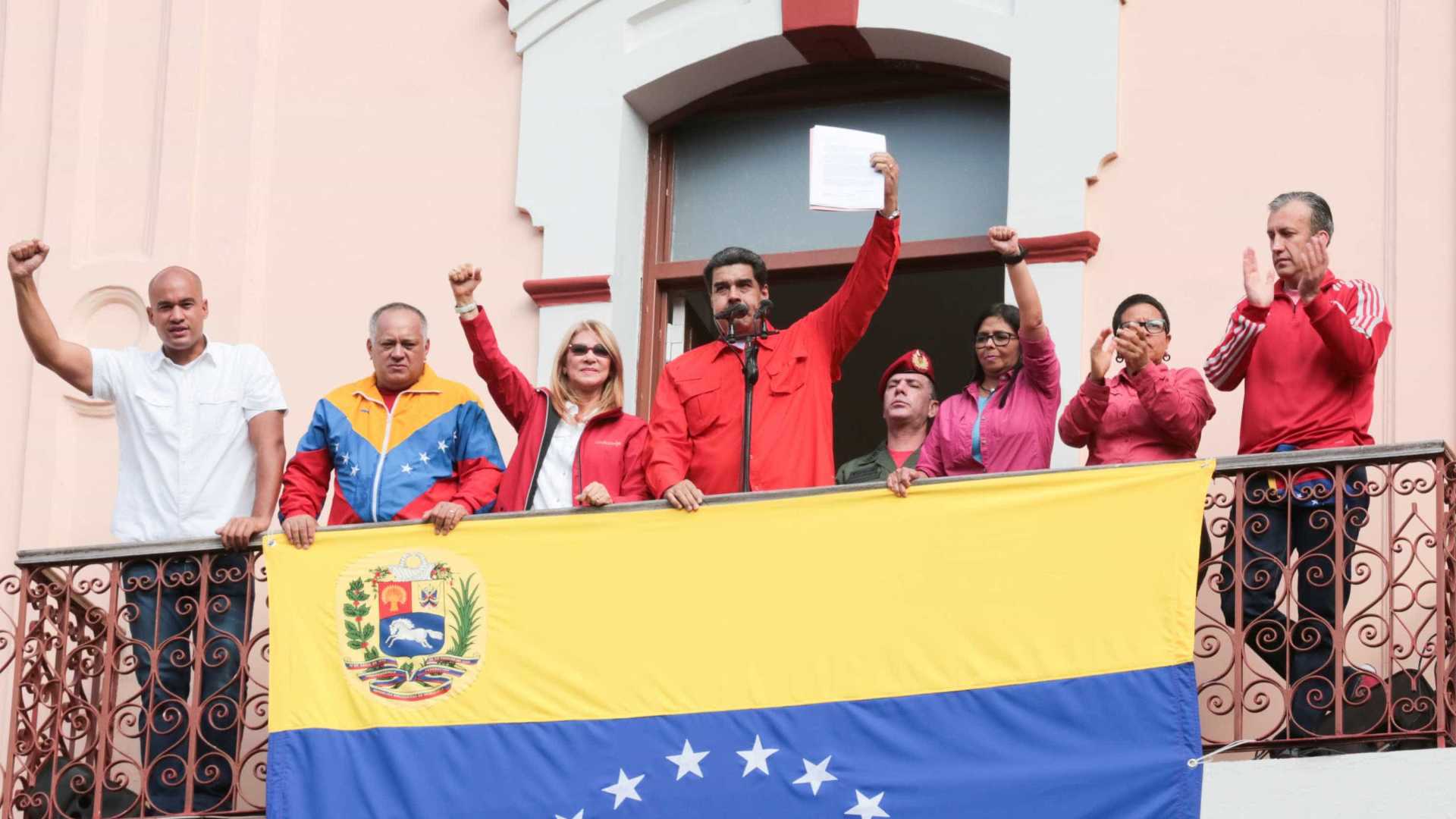 Maduro diz que não se rende Vamos ao combate