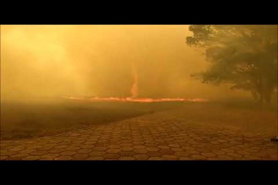 Vídeo: Incêndio próximo ao aeroporto de Vilhena impressiona