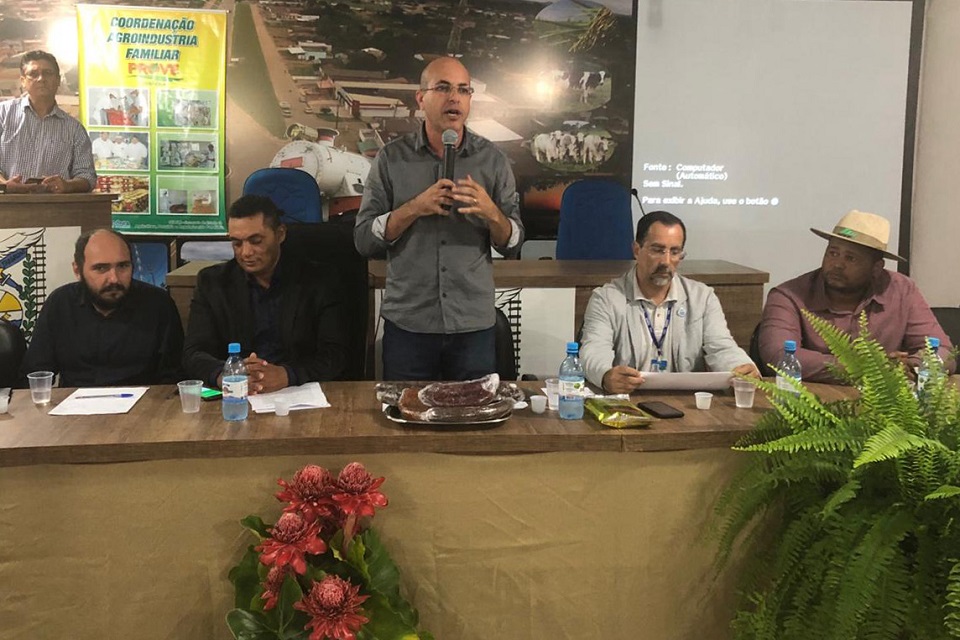 Ismael Crispin participa de debates sobre o fortalecimento das agroindústrias em Nova Mamoré