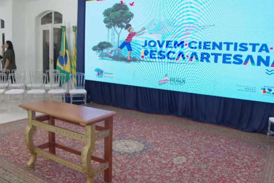 Convênio para programa de bolsas voltado às comunidades pesqueiras artesanais é assinado pelo Governo de RO