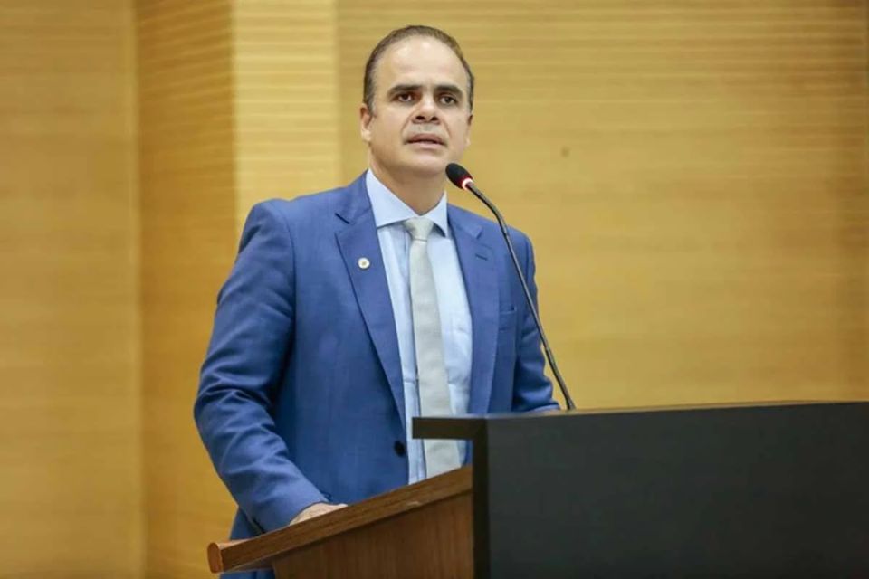 Alan Queiroz nega rompimento com o PL e reafirma alinhamento com Marcos Rogério