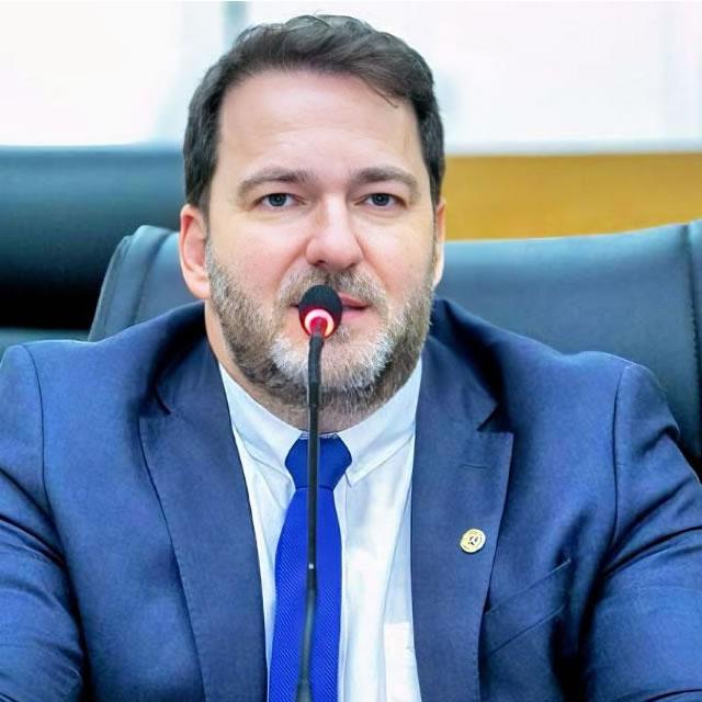 Alex Redano destina emenda parlamentar para aquisição de tubos ármicos em Alto Paraíso