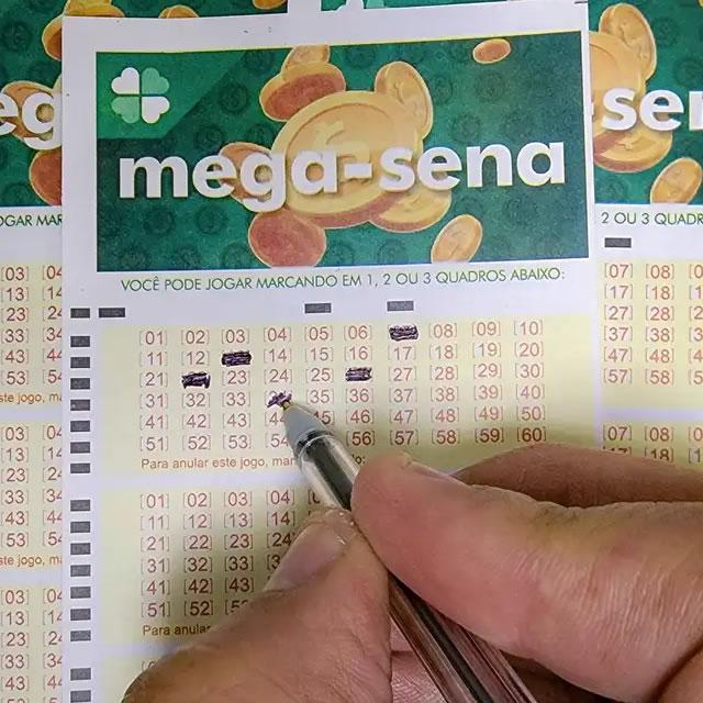 Mega-Sena não tem acertador e prêmio acumula para R$ 90 milhões