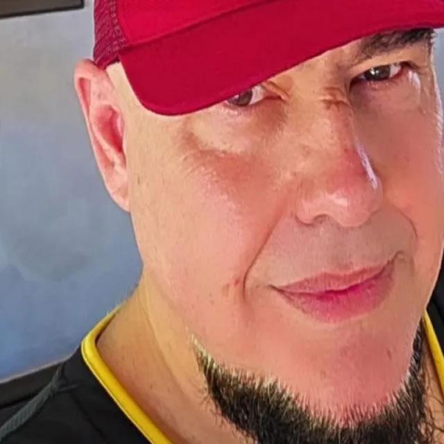 Digão, dos Raimundos, é criticado após ironizar morte de Juliana Marins