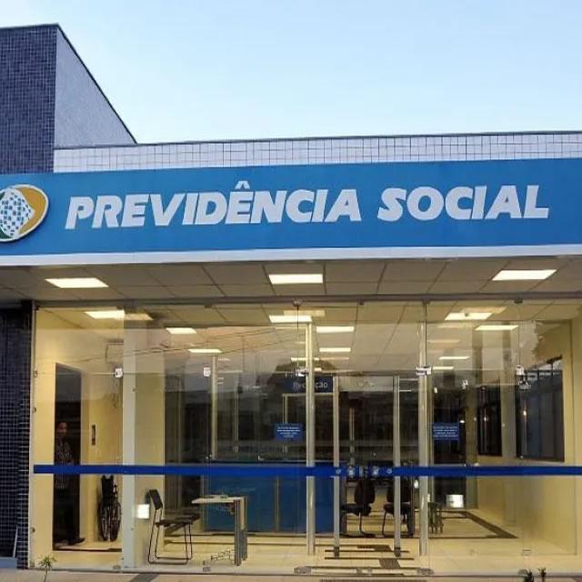 Aposentados do INSS descobrem débitos automáticos indevidos no benefício