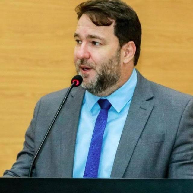 Presidente da Alero propõe extensão do piso nacional da enfermagem a técnicos do sistema prisional de Rondônia