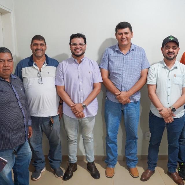 Deputado Marcelo Cruz é recebido pelo prefeito de Guajará-Mirim para discutir fortalecimento da agricultura familiar