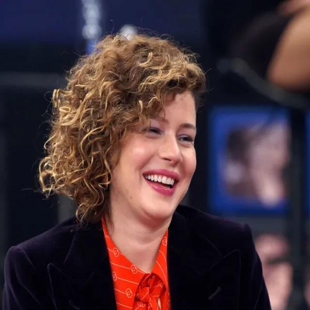 Leandra Leal comemora volta às novelas e diz que irá fazer uma vilã