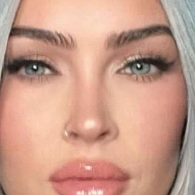 Megan Fox conta como seus três filhos e enteado reagiram a nova gravidez