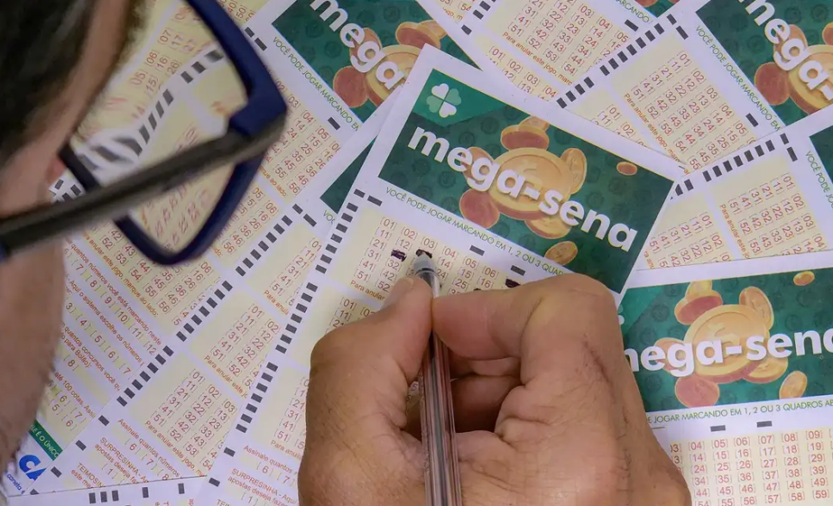 Mega-Sena sorteia nesta quinta-feira prêmio acumulado em R$ 32 milhões