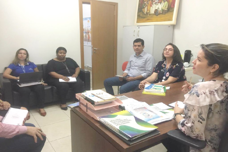 Semasf discute com os governos Federal e Estadual a implantação do programa ‘Criança Feliz’