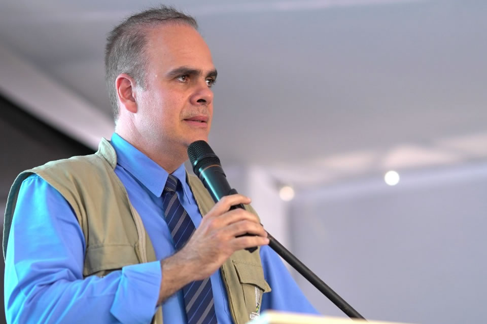 Deputado Alan Queiroz destaca projeto para cirurgias eletivas