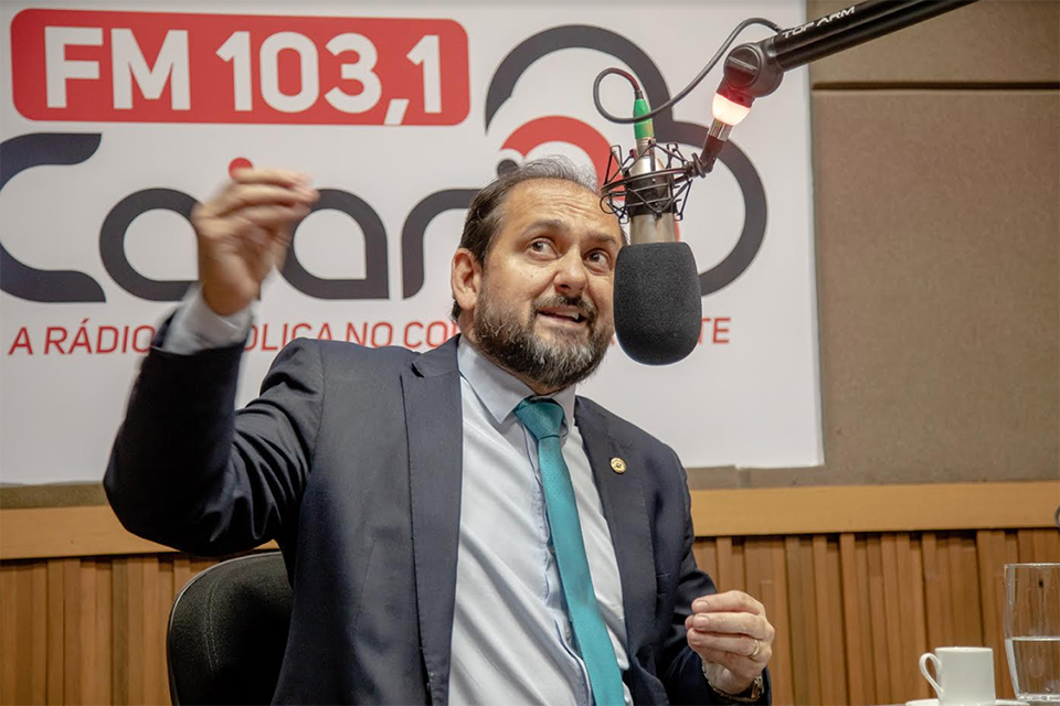 Presidente Laerte Gomes fala das ações da Assembleia Legislativa em entrevista à programa na Rádio Caiari