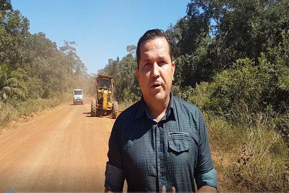 Rolim de Moura – Patrolamento nas estradas vicinais segue em ritmo acelerado 