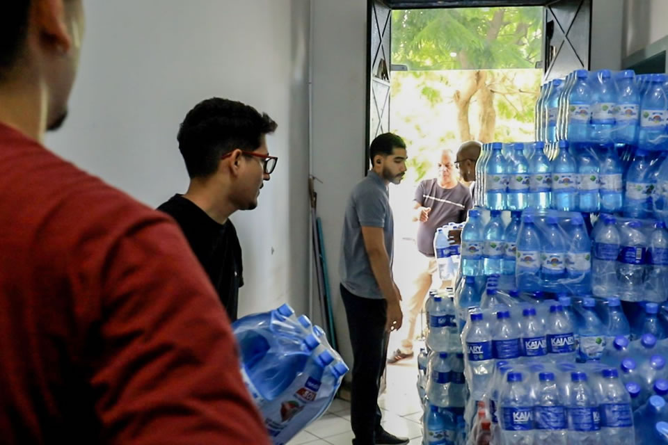 Mais um carregamento de água é enviado de Porto Velho às vítimas das enchentes no RS