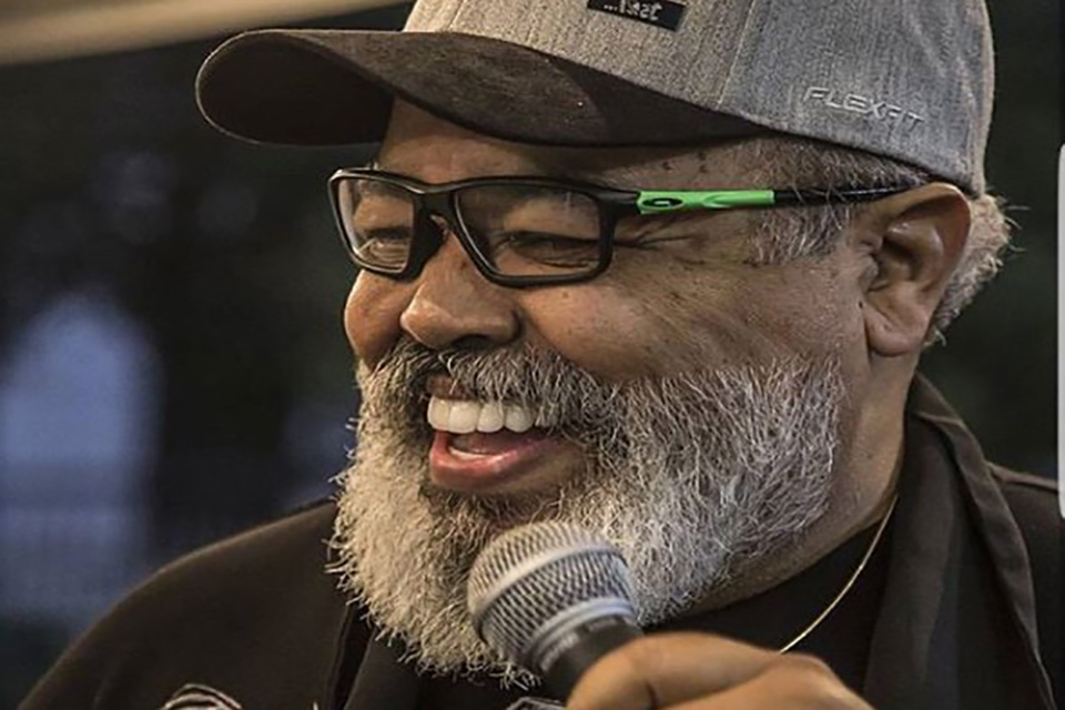 Cantor Jorge Aragão é internado em UTI cardiológica