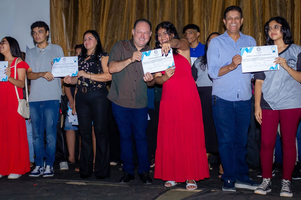 Deputado Pedro Fernandes apoia cursos na área de educação e cultura em Porto Velho