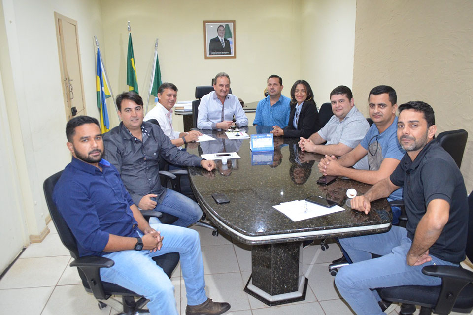 Rolim de Moura - Prefeito Luizão do Trento recebe a visita da Secretária de Justiça do Governo de Rondônia 