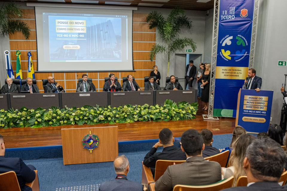 Prefeito Hildon Chaves prestigia a solenidade de posse de novo presidente do Tribunal de Contas do Estado