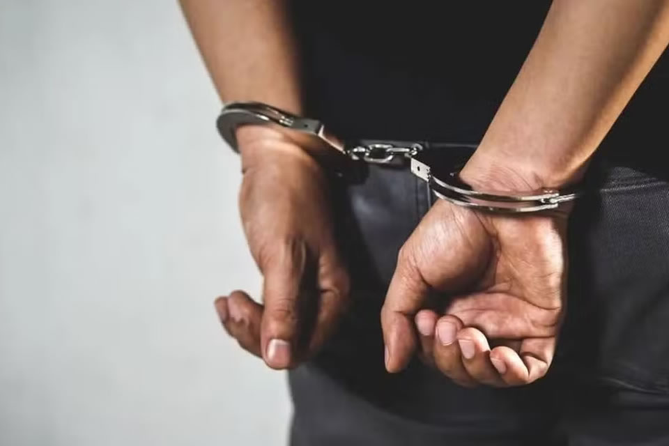 Idoso é preso suspeito de abusar crianças e obrigar vítimas a vigiar uma à outra durante os atos em RO