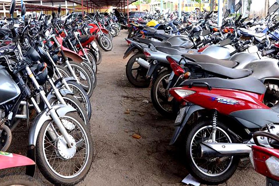 Detran realiza leilão de 750 veículos na regional de Ariquemes nos dias 18 a 22 de novembro