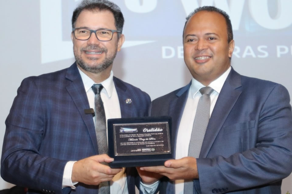 Assembleia participa de curso de Licitações e Contratos de Obras Públicas