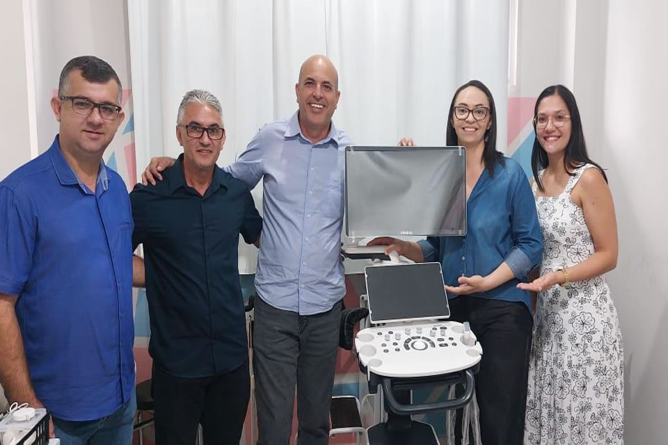 Deputado Ismael Crispin entrega aparelho de ultrassonografia em Rio Crespo