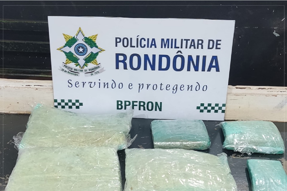 A conduzida informou que adquiriu a droga de um desconhecido próximo a rodoviária de Guajará-mirim