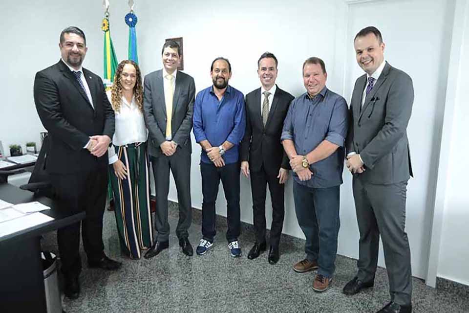 Governador veta projeto que estabelece piso salarial para advogados que trabalham em empresas privadas
