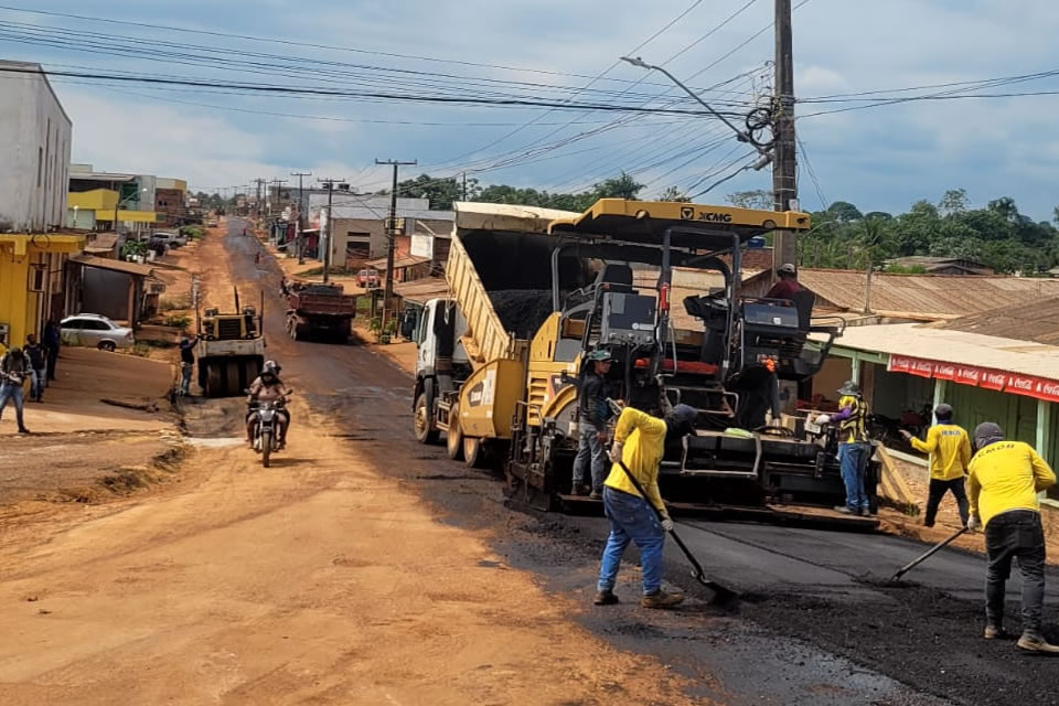 Solicitação do Vereador Márcio Pacele atende Distrito de Extrema com recapeamento das Ruas