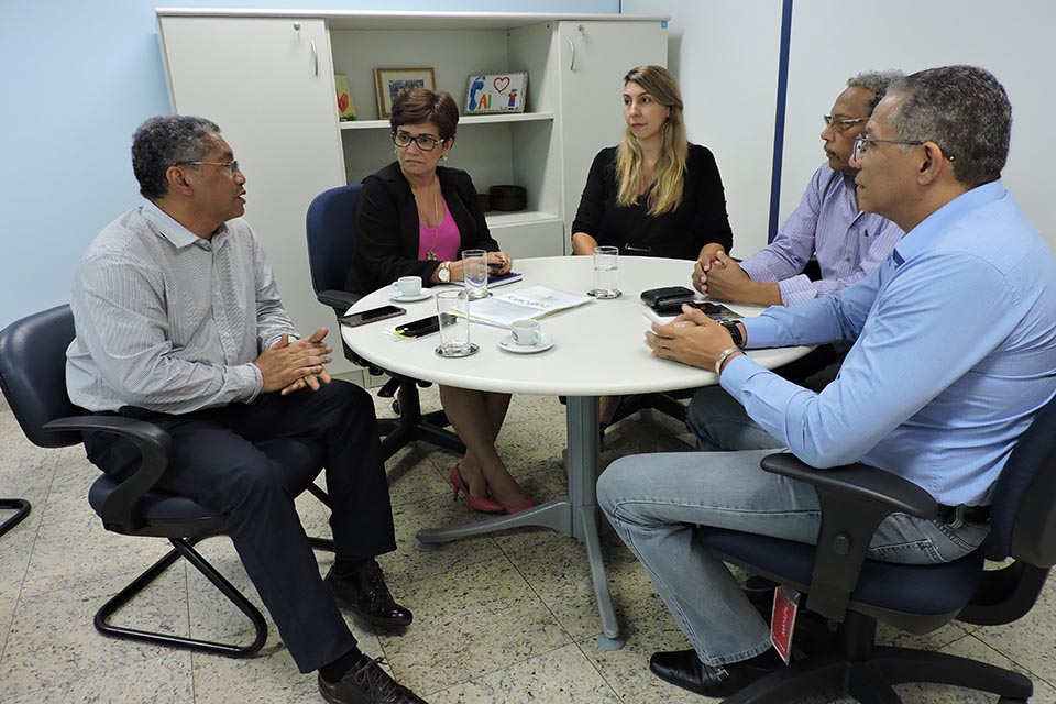 Equipe de intervenção do transporte escolar terrestre em Porto Velho cumpre todas as medidas para colocar ônibus em circulação