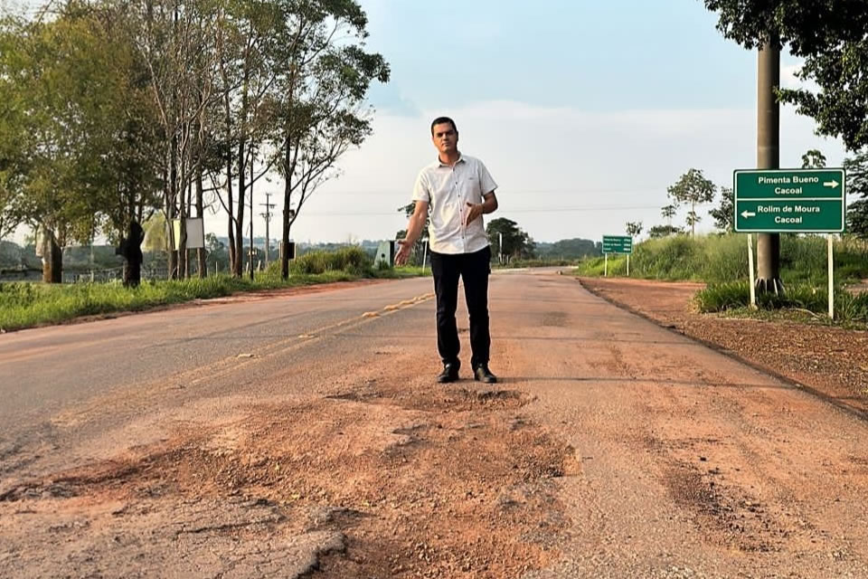 Deputado Cássio Gois solicita recuperação de trechos críticos da RO-489