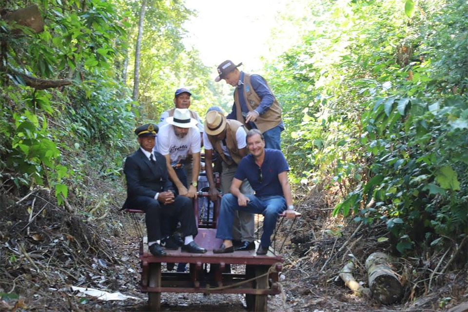 Passeio de litorina é inaugurado em Porto Velho