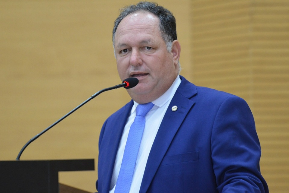 Deputado Pedro Fernandes destaca ação da PM evitando invasão de terra