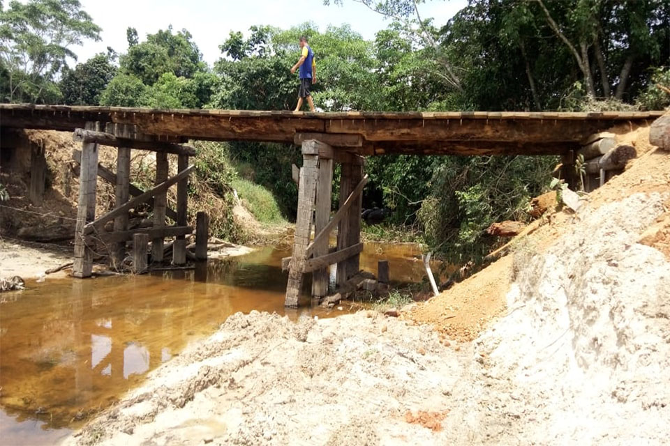 Semosp de Ji-Paraná já construiu mais de 130 bueiros este ano   