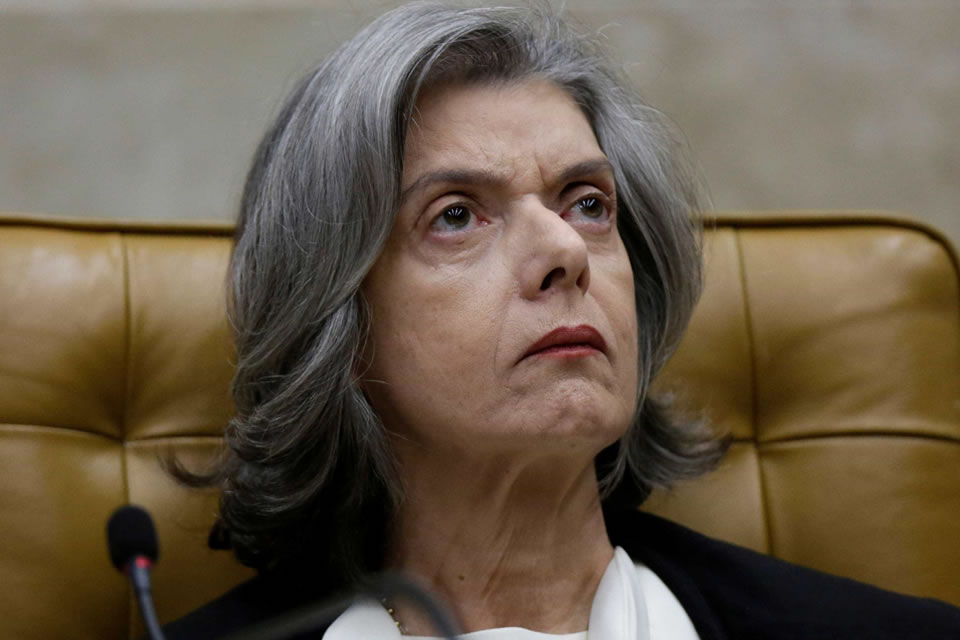 Única mulher no STF, Cármen diz que chegada de Dino honra Judiciário