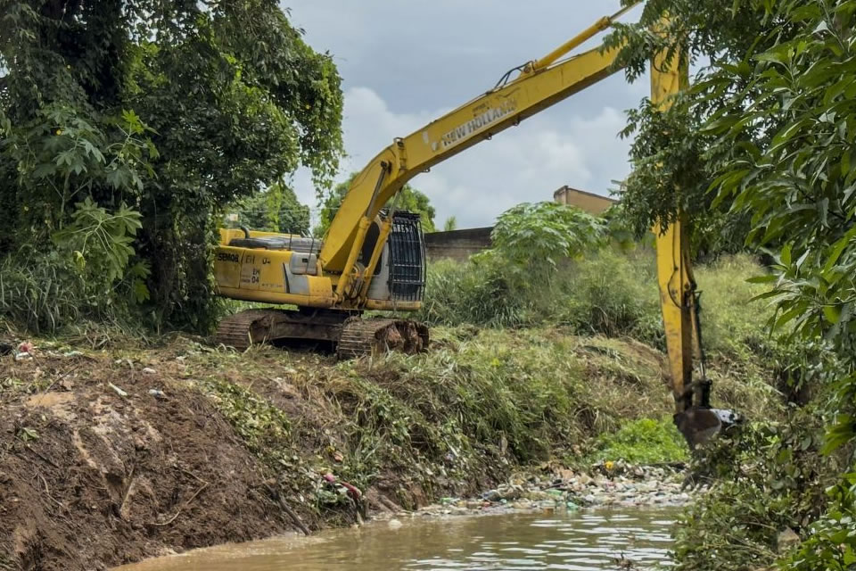 Prefeitura de Porto Velho intensifica trabalho em áreas de alagamentos