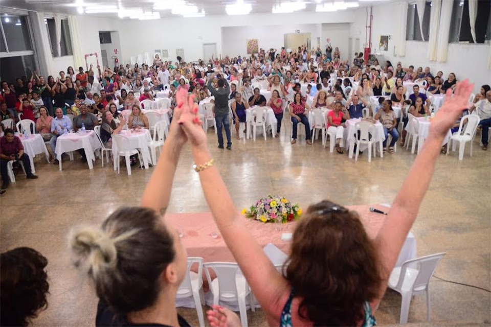 Mais de 300 pessoas participam do Dia das Mães no Cras em evento da Semas