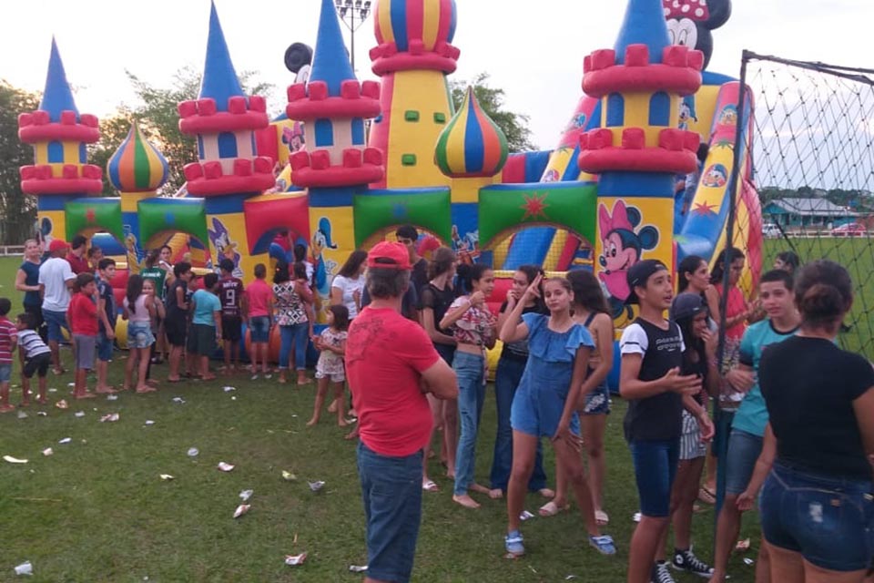 Associação Esportiva de Nova Estrela realiza festa para Crianças 