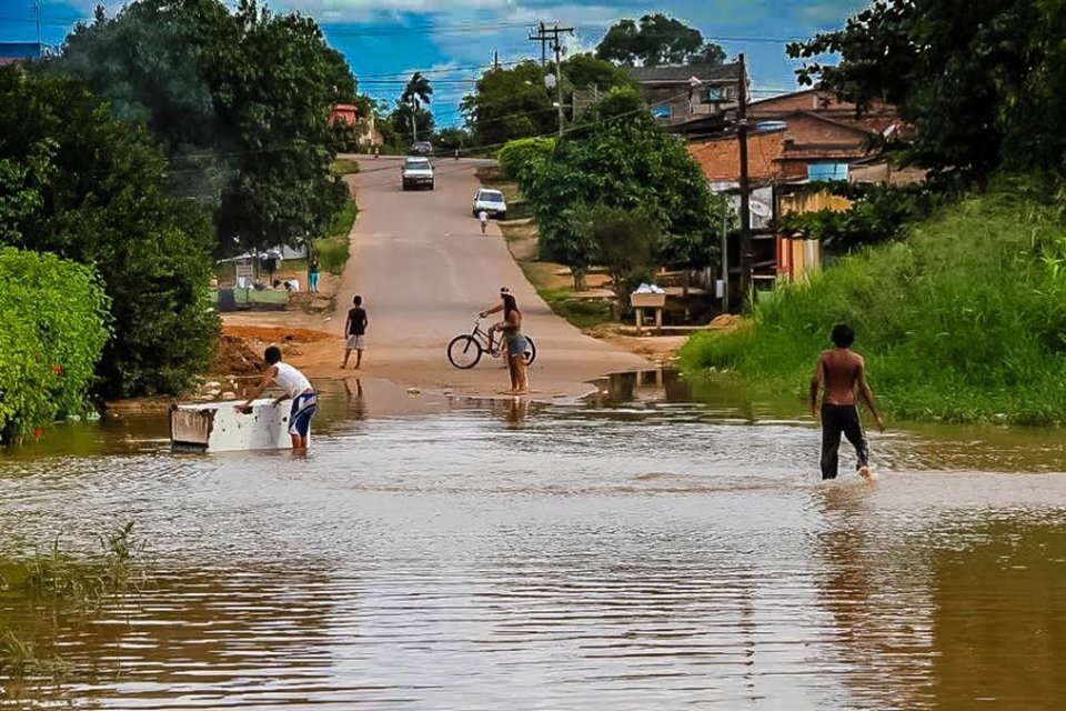 TODO CUIDADO É POUCO: População deve estar alerta para contágio de leptospirose