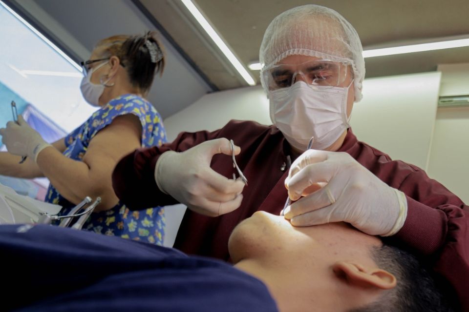 No Dia Mundial do Dentista, relembre as ações de saúde bucal implementadas por Alan Queiroz