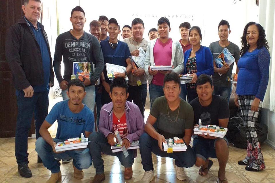 Projeto Açaí forma professores indígenas de diversas etnias de Rondônia