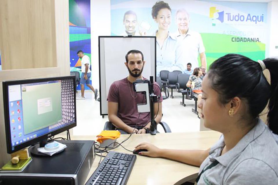 Atendimento Detran: Serviços e horários no departamento