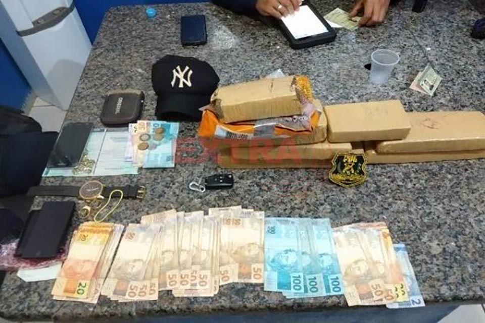 Mais de 4 kg de maconha é apreendida pela PM em Cacoal