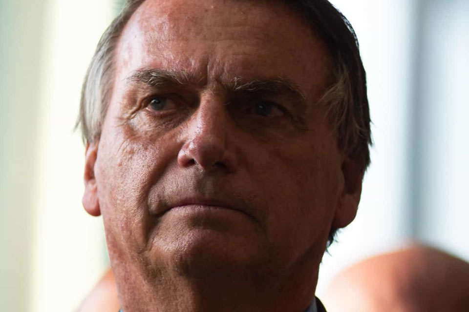 Bolsonaro transferiu R$ 800 mil aos EUA, onde aguardaria tentativa de golpe, aponta PF